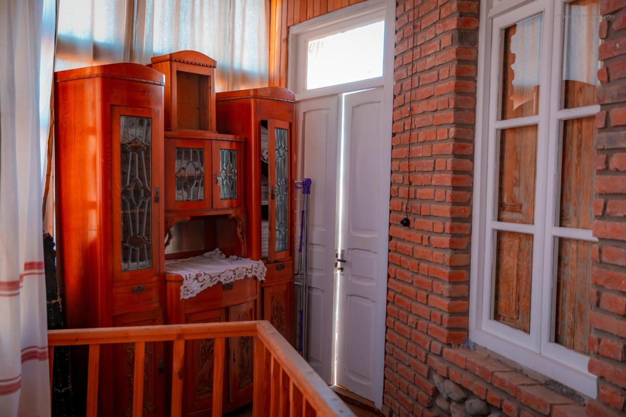 Dzveli Galavani -Old Wall Telavi Buitenkant foto